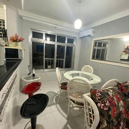 Apartamento Enseada Гуаружа Екстериор снимка